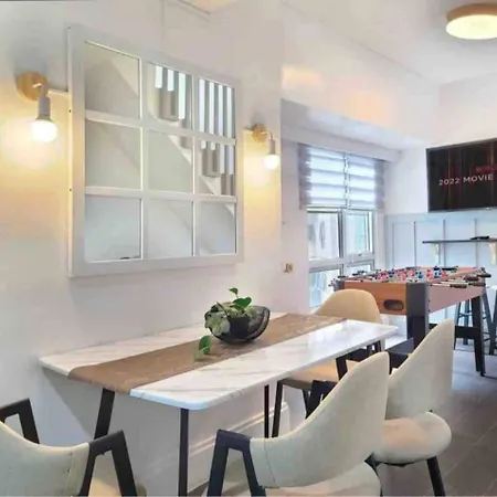 Bgc - Two Bedroom Condo With Game Room With 400Mbps Wifi- 09