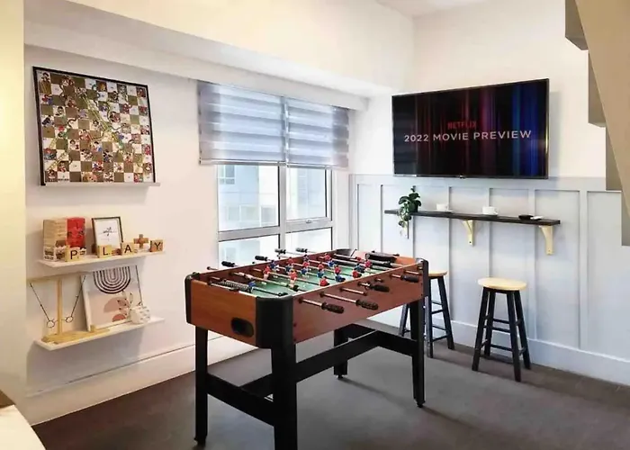 Apartment Bgc - Two Bedroom With Game With 400mbps Wifi- 09 Manila