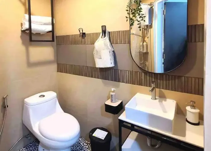 Apartment Bgc - Two Bedroom With Game With 400mbps Wifi- 09
